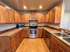 813 NE 85th St in Oklahoma City, OK - Building Photo