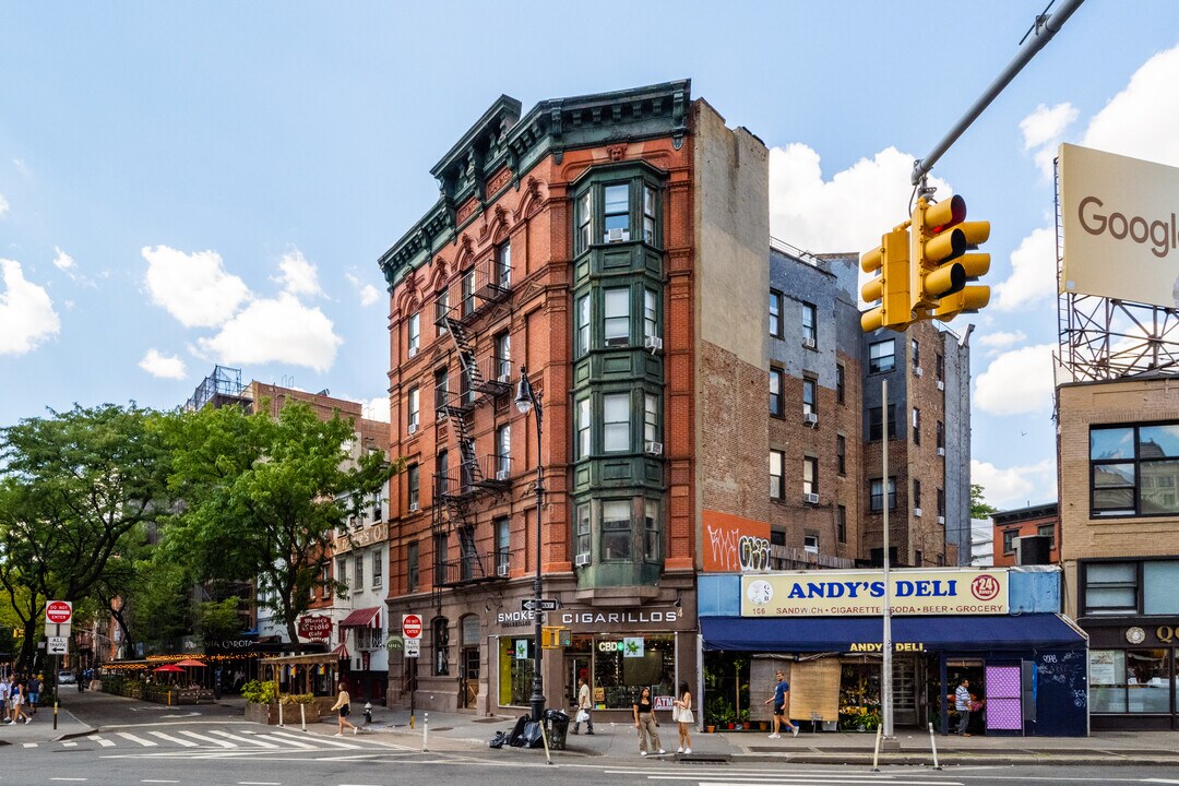 61 Grove St in New York, NY - Building Photo
