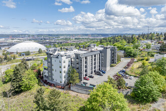 Hawthorne Hill Condominiums in Tacoma, WA - Building Photo - Building Photo