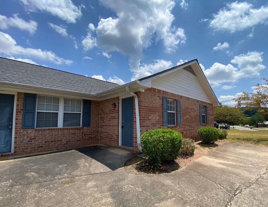 107 Hunter's Run Rd in Athens, GA - Building Photo