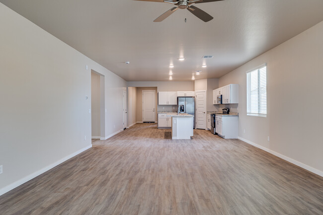 The Reserve at Westpark in Buckeye, AZ - Foto de edificio - Interior Photo