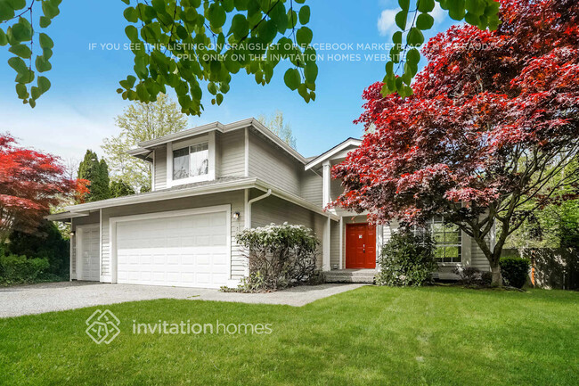 property at 7012 74th Dr NE