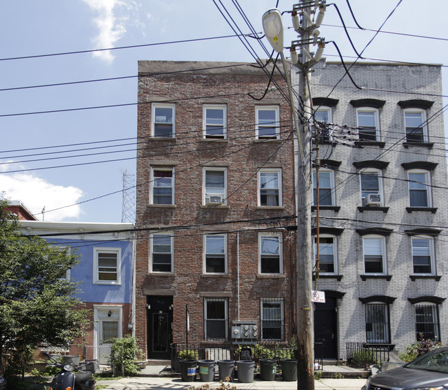 170 Beard St in Brooklyn, NY - Building Photo - Building Photo