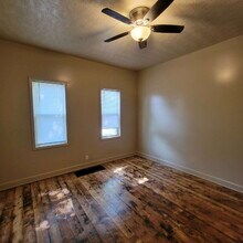 1144 Woodlawn Ave in Indianapolis, IN - Building Photo - Building Photo