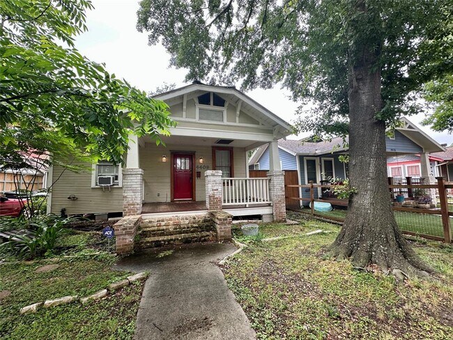 4409 Blossom St in Houston, TX - Building Photo - Building Photo