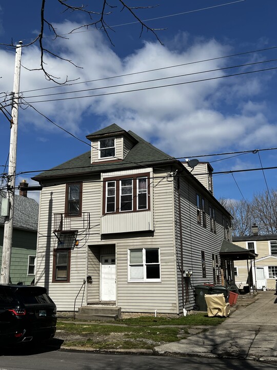 68 7th Ave in North Tonawanda, NY - Building Photo