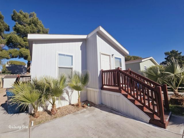 property at 825 N Lamb Blvd