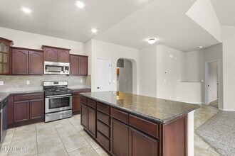 7508 Wolf Creek Dr in El Paso, TX - Building Photo - Building Photo