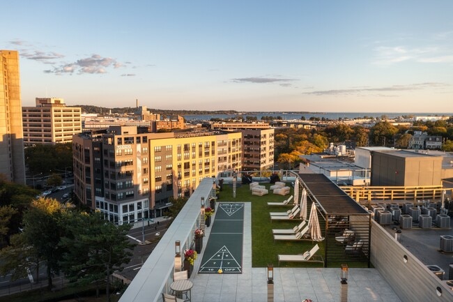 The Mason at City Crossing in New Haven, CT - Foto de edificio - Building Photo