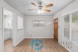 2110 Bacon St in San Diego, CA - Building Photo - Building Photo