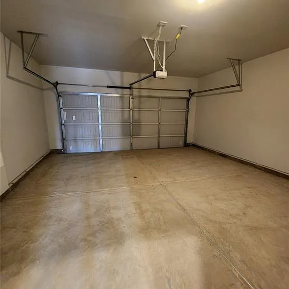 property at 961 The Ln NE