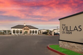 Villas on Ash in Gilbert, AZ - Building Photo - Building Photo