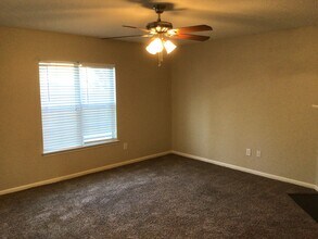 103 Lakewood Dr in Summerville, SC - Building Photo - Building Photo