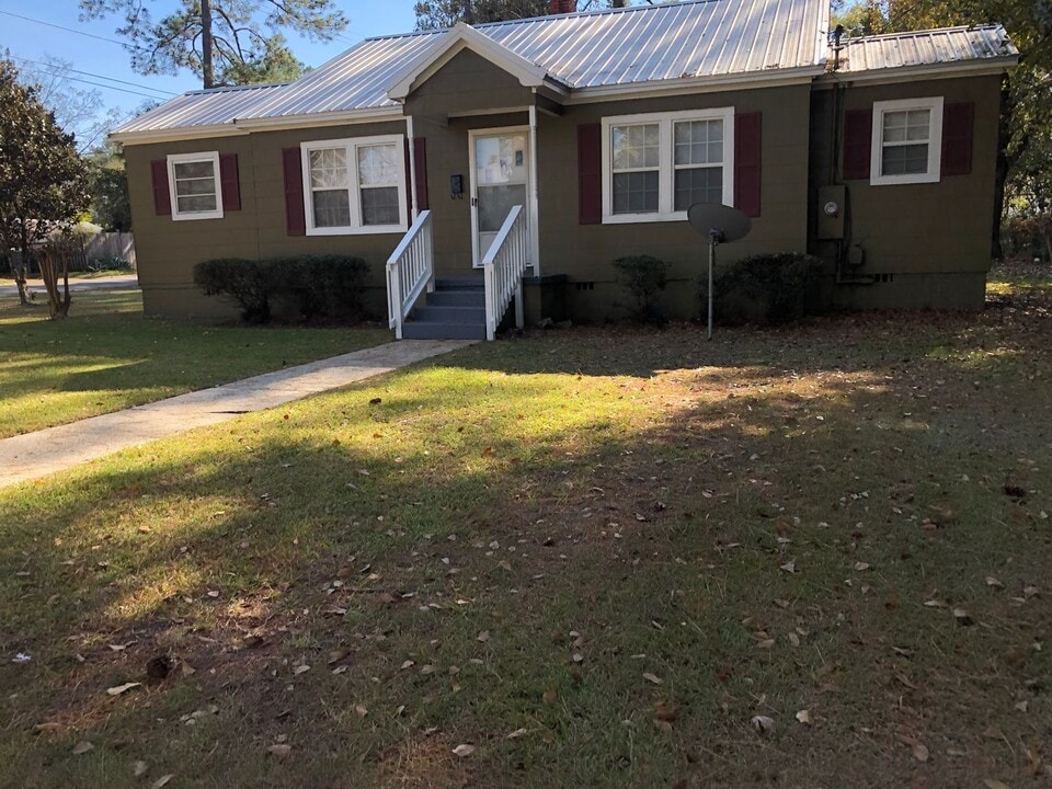 406 Hill St in Dothan, AL - Building Photo