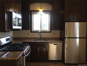 3 Overton Rd in Ossining, NY - Building Photo - Building Photo