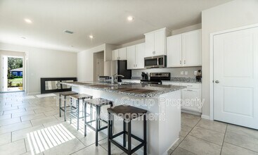 1121 Grand Cypress Ct in Jacksonville, FL - Building Photo - Building Photo