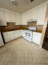 56 Lark Center Dr in Santa Rosa, CA - Building Photo - Building Photo