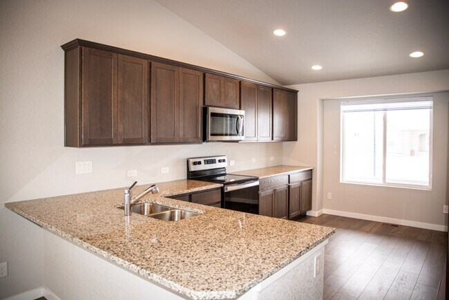4011 Ivy Hill Dr in Colorado Springs, CO - Building Photo - Building Photo