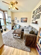 1351 W Roscoe St in Chicago, IL - Building Photo - Building Photo