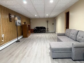 7705 Earnshaw Dr in Clinton, MD - Building Photo - Building Photo