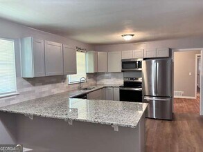 2377 Clifton Springs Manor in Decatur, GA - Building Photo - Building Photo