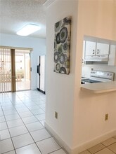 3810 SW 108th Ave in Miami, FL - Foto de edificio - Building Photo