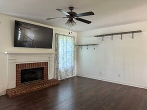1329 Branchside Ct in Thompson's Station, TN - Building Photo - Building Photo