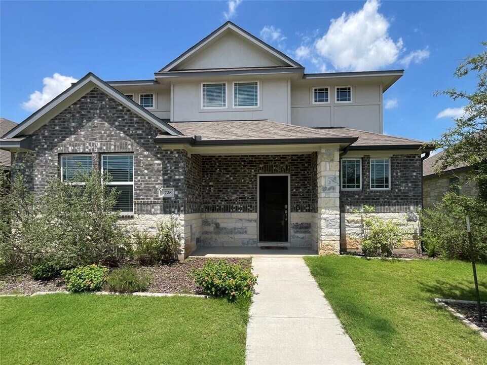708 Bridle Creek Dr in Georgetown, TX - Building Photo