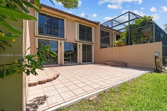 3737 Alcantara Ave in Doral, FL - Building Photo - Building Photo