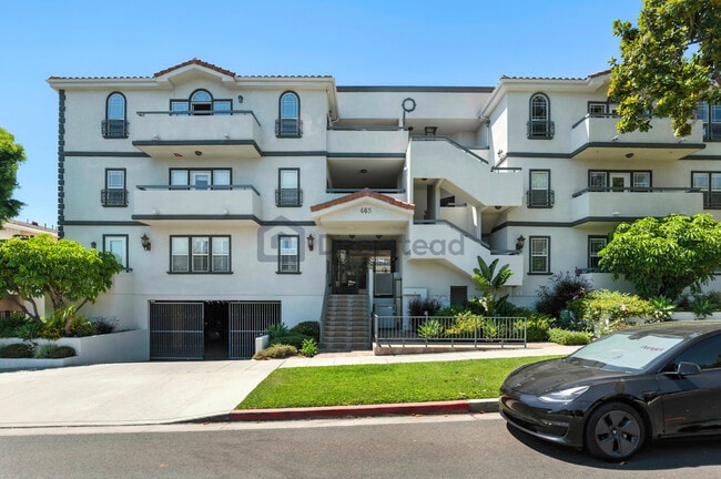 property at 465 E Magnolia Blvd