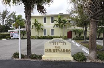 Courtyards at Martel Arms in Delray Beach, FL - Building Photo - Building Photo