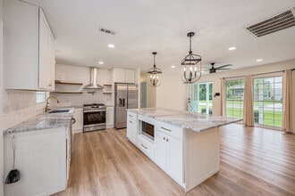 1816 Gippy Ln in Charleston, SC - Foto de edificio - Building Photo