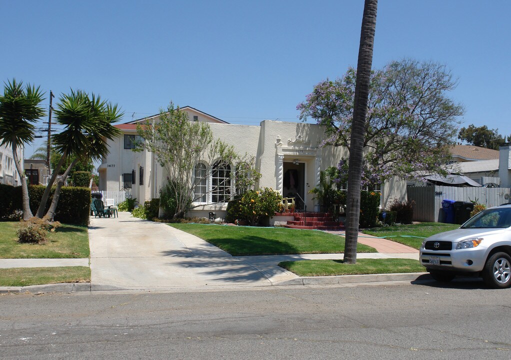3677 Bancroft St in San Diego, CA - Building Photo