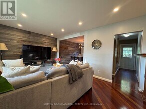 37 Coppermill Dr in Toronto, ON - Building Photo - Building Photo