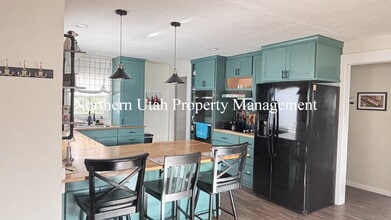 3088 Quincy Ave in Ogden, UT - Building Photo - Building Photo