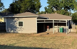 1309 Anna St in Denton, TX - Building Photo