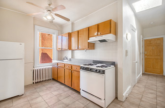 4-Family Delivered Vacant in Astoria, NY - Building Photo - Interior Photo