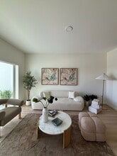 902 17th Ave N, Unit C1 in Lake Worth Beach, FL - Building Photo - Building Photo