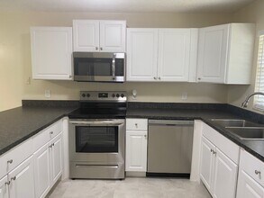 2314 Fern Palm Dr in Edgewater, FL - Building Photo - Building Photo