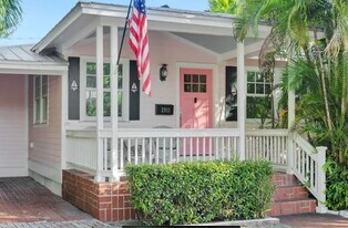 2911 Seidenberg Ave in Key West, FL - Building Photo