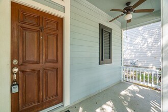 130 W Montfair Blvd in The Woodlands, TX - Building Photo - Building Photo