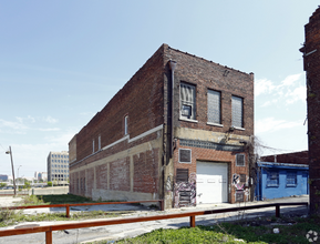 339 Madison Ave in Memphis, TN - Building Photo - Building Photo