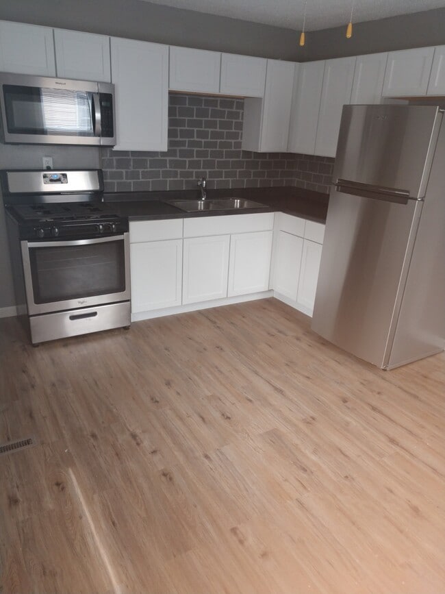 property at 1807 Southwood Dr