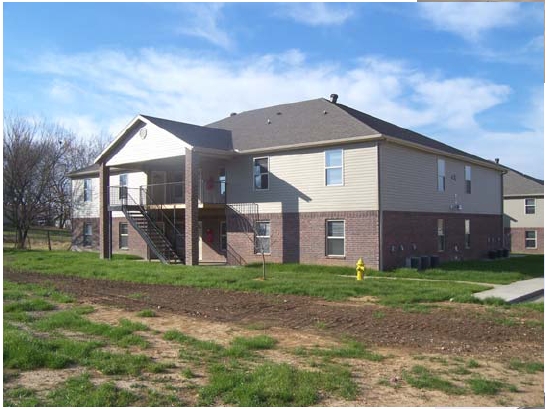 Meadow Court Apartments in Siloam Springs, AR - Building Photo