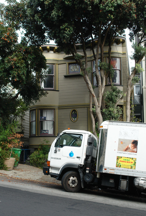 1060 Page St in San Francisco, CA - Foto de edificio