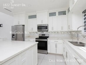 1822 Sunset Dr in Mission, TX - Building Photo - Building Photo