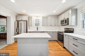 7809 Oakdale Ave in Parkville, MD - Building Photo - Building Photo