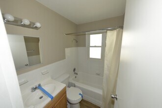 1237 Kilgore Dr in St. Louis, MO - Building Photo - Building Photo