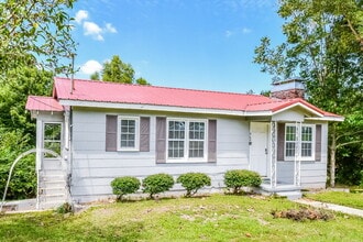 960 7th Pl in Pleasant Grove, AL - Building Photo - Building Photo