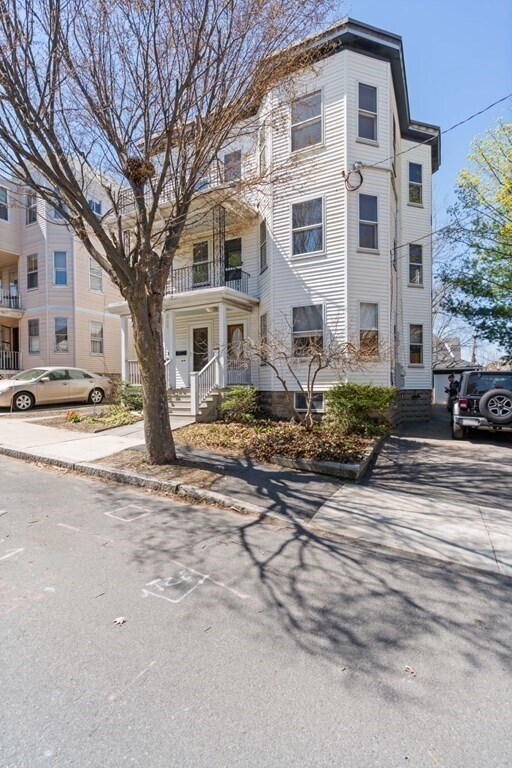 9 Hardan Rd Rentals in Somerville, MA